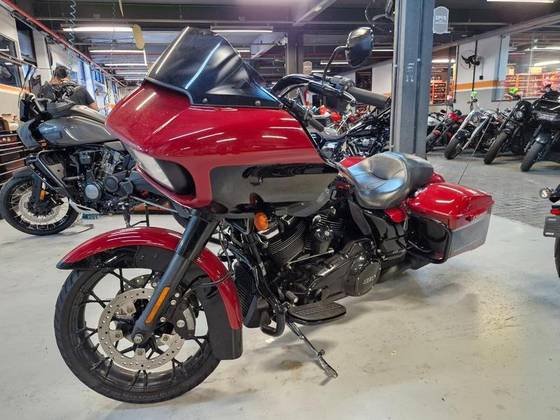HARLEY-DAVIDSON ROAD GLIDE SPECIAL 